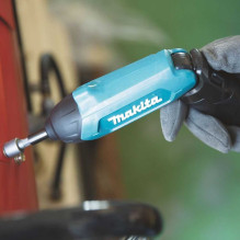 Makita DF001DW
