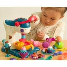 Clay toy for dessert
