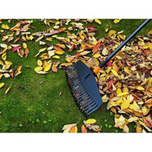 Fiskars Quikfit lapų grėblys Fiskars Quikfit lapų grėblys
