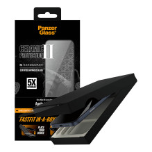 „PanzerGlass ®“ keraminė ekrano apsauga „iPhone 17“, itin platus pritaikymas su „Fastfit“ tvirtinimu, dėžutėje