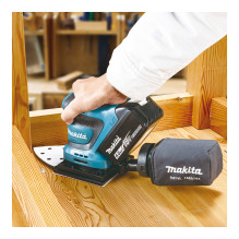 Makita DBO480Z portable sander