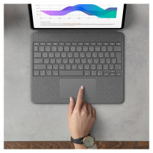 Logitech Combo Touch
