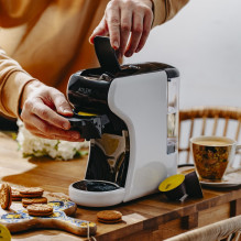 ADLER AD 4386 Multi-Capsule Espresso Machine 19 Bar , 9 Capsule Types , Adjustable Water Volume ADLER AD 4386 Multi-Capsule Espresso Machine 19 Bar , 9 Capsule Types , Adjustable Water Volume