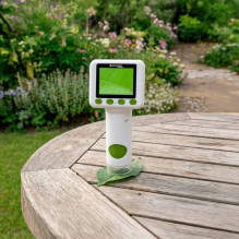 Youngster portable digital microscope for children with 5.08 cm screen Youngster portable digital microscope for children with 5.08 cm screen