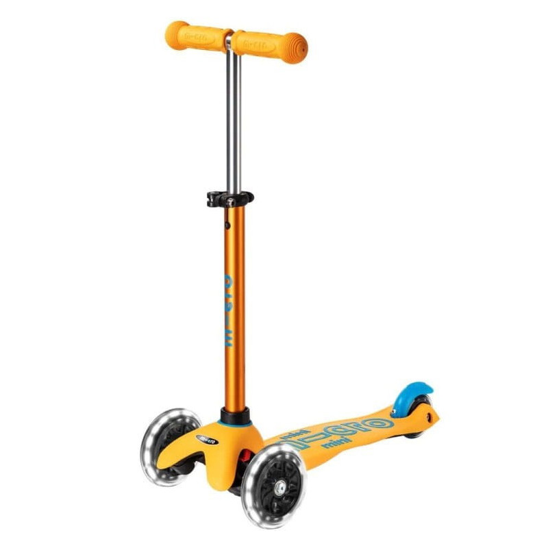 Micro Mini Deluxe Apricot LED scooter