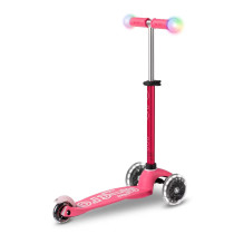 Micro Mini Deluxe Magic Pink LED scooter