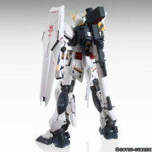 BANDAI MG 1/100 NU GUNDAM Ver. Collectible Figure Ka