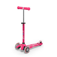 Micro three-wheeled children's scooter Mini Deluxe Pink