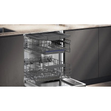 SIEMENS SN63HX02CE built-in dishwasher