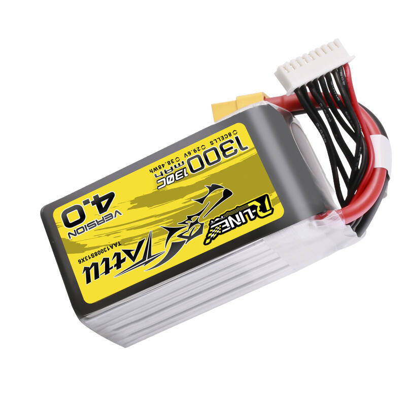 Tattu R-Line versija 4.0 1300mAh 29.6V 130C 8S1P Lipo baterijos su XT60 kištuku