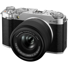 FUJIFILM X-M5 + FUJINON XC 15-45mm F3.5-5.6 OIS PZ (Silver)