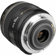 Canon EF-S 60mm f/ 2.8 Macro USM - Demonstration (expo) - White box