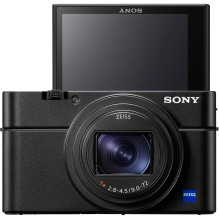 Sony Cyber-shot DSC-RX100 VII + Sony VCT-SGR1 Shooting Grip (DSC-RX100M7G)