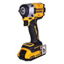 SPŪGINIS VERŽTAKLIS DEWALT DCF921D2T-QW