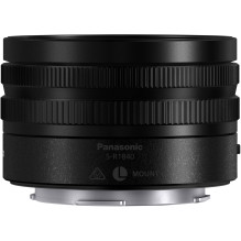 Panasonic LUMIX S 18-40mm / F4.5-6.3 / L-mount / (S-R1840)